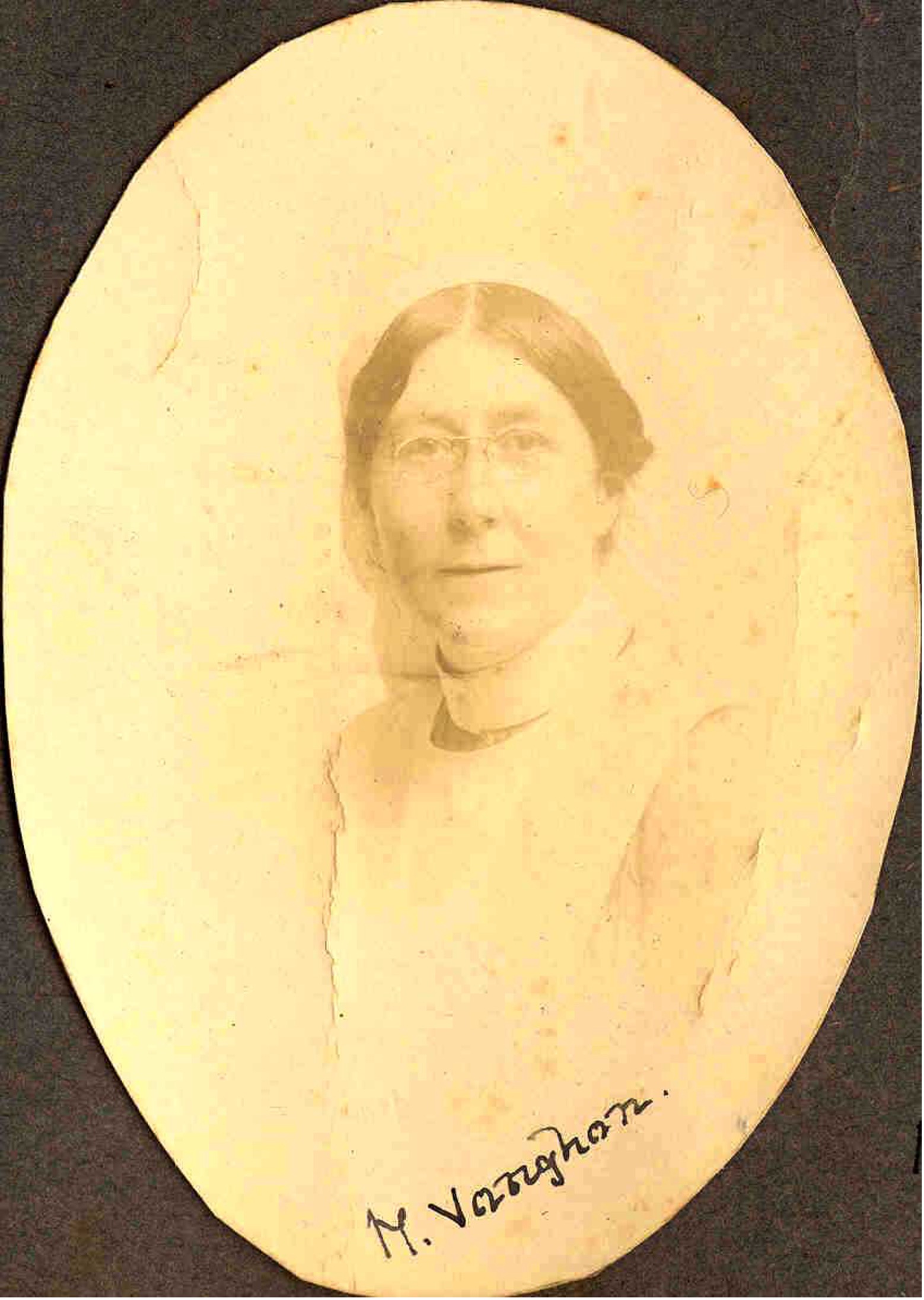 Auckland, Diocesan School for Girls Archive, Series 200 Photo Albums, Selwyn House Album
